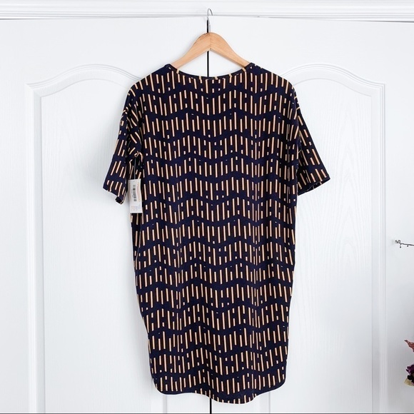 LuLaRoe Chevron Irma Top - Picture 6 of 9